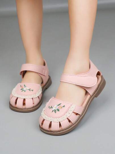 1 Pair Girls' Flat Sandals, 2026 New Embroidered Lace Trim Girl's Sandals, Casual School Beach Roman Sandals