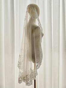 1件新娘蕾丝边指尖长婚纱头纱，白色和象牙色，配发梳 - 彩色 - 查看 2