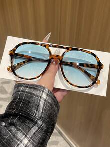 1 Pair Women's Leopard Print Round PC Frame Retro Double Bridge Personality Street Style Fashion Fashion Glasses - Multicolor - View 2