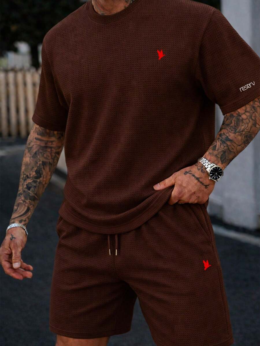 Textured T-Shirt And Shorts Set, 2-Piece Kit, New Release, Premium Fabric - 鏽棕色 - 查看 1