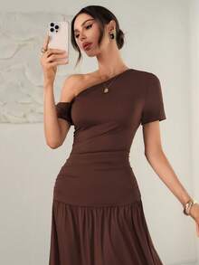 女士新款A字修身连衣裙 - 不对称领口，荷叶边下摆，显瘦优雅，完美适用于春秋季度假和休闲场合 - 棕色 - 查看 5