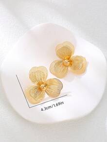 1 Pair Elegant Minimalist Metal Feeling Earrings With 3 Flowers, Clover, Heart Petal Double-Layer, Pearl Inlaid, 3D Ginkgo Leaf Flower Tassel Earrings - Yellow Gold - View 4