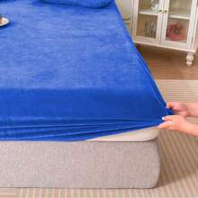 Single Size Fleece Sheet Set Measuring 165x228cm. Soft And Comfortable. - Royal Blue - View 2