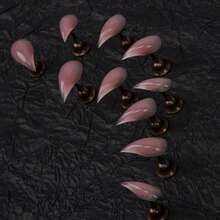 用10片25毫米独特个性化复古街头辣妹简约休闲优雅日常精致甜美可爱纯色果酱粉透明尖头手工短猫爪按压式假指甲套装，瞬间提升您的造型，适合有个性的女孩和女性使用，让您更具魅力。 - 西瓜粉 - 查看 5