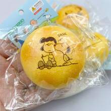 SNOOPY 1个史努比汉堡慢回弹减压捏捏玩具，超柔软PU仿真汉堡玩具挂件，学生礼物，款式随机 - 黑色 - 查看 4
