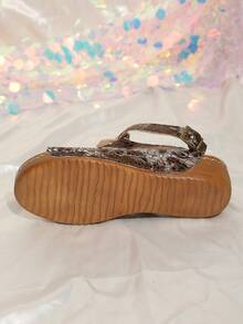 新款春夏时尚学生户外平底凉鞋，厚底缝制女鞋（鞋带可拆卸调节） - 巧克力棕 - 查看 5