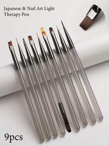 9件套灰色系日式美甲笔套装，包含：美甲刷、勾线笔、双头笔、雕塑笔、UV凝胶笔、渐变笔，适合美甲沙龙和家庭使用。 - 淺灰色 - 查看 9