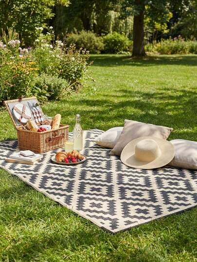 1 ชิ้น เสื่อหญ้าพลาสติกกันน้ำแบบพลิกกลับได้, พรมกลางแจ้งกันลื่นทนทานสำหรับสวน, ลานบ้าน, แคมป์ปิ้ง, RV, สระว่ายน้ำ, สนามหลังบ้าน, ปิกนิก, พรมพลาสติกสำหรับทุกสภาพอากาศสำหรับทางเข้ากลางแจ้ง (สีดำและสีเบจ)