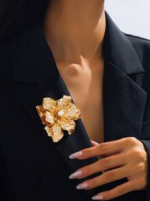 1pc Fashionable High-End Asymmetrical Ruffle Large Flower Brooch, Multi-Layer Petals Brooch Suitable For Women's Daily, Banquet, Party Wear - Flower Brooch - View 1
