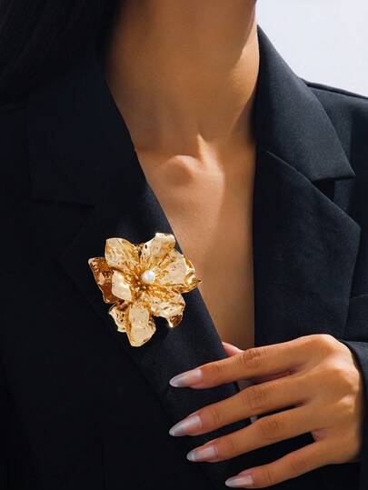 1pc Fashionable High-End Asymmetrical Ruffle Large Flower Brooch, Multi-Layer Petals Brooch Suitable For Women's Daily, Banquet, Party Wear