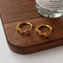 1pc Niche Design Vintage Carved Rose Flower Earrings, Romantic Sweet Jewelry - Gold - View 1