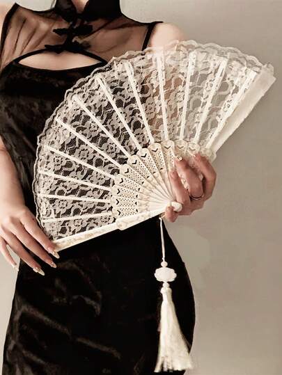 1pc Elegant Retro Chinese Style Black & White Lace Folding Hand Fan, Hanfu & Cheongsam Accessory, Retro Tassel Photography Prop For Party & Ball, Suitable For Summer
