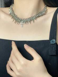 1件时尚夸张哥特朋克风复杂铆钉多层颈链，适合日常佩戴、节日和派对场合。 - 彩色 - 查看 2