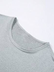 Disney Women's T-Shirt,Disney Ladies T-Shirt Featuring Classic Disney ARIEL Princesses Patterns, Made Of Soft, Comfortable And Durable Fabric. A Spring/Summer Round-Neck Short-Sleeved T-Shirt, Suitable For Daily Wear, Shopping,St. Patrick's Day, Traveling And Party Outfits. Also A Wonderful Gift,Multiple Colors Are Available For Selection. - Xám - Xem 3