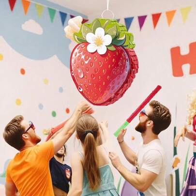 4件套草莓造型皮纳塔套装，草莓主题皮纳塔，适合生日派对、派对装饰、趣味装饰、拍照道具，包含球棒、眼罩和彩纸屑。