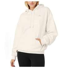 Alo Yoga Women's Accolade Hoodie | Premium Heavyweight French Terry Fleece Sweatshirt | Luxury Soft Oversized Hooded Pullover | Classic Athletic Streetwear Essential | Urban Fashion Loose Fit Casual Lounge Wear With Signature Chrome Logo - Ivory - View 5