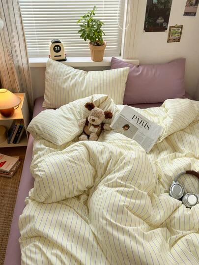 4pcs Striped Bedding Set, Soft And Comfortable Microfiber Duvet Cover Set (1 Duvet Cover + 1 Flat Sheet + 2 Pillowcases), Bedroom Decor, Holiday Gift, No Filler, Random Pillowcase Pattern