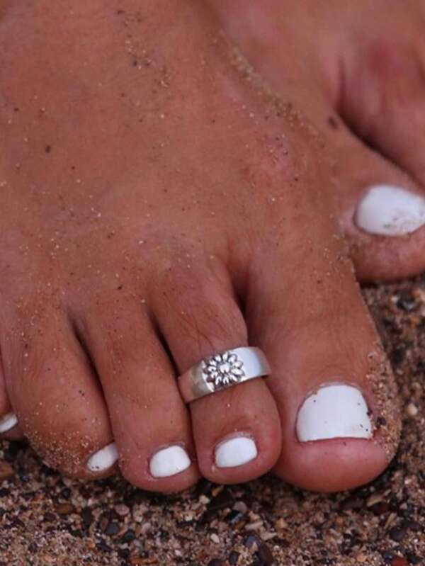 1pc Minimalist Floral Design Silver Metal Toe Ring, Fashionable For Parties, Gifts, Beach Vacation