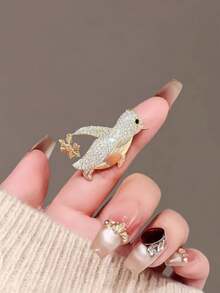 Cute Snowflake Penguin Brooch, Luxury Niche Design Lapel Pin, Elegant Suit Collar Decor, Coat Flower - Multicolor - View 5