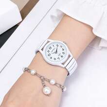 XAPWV 1 Cặp đồng hồ thạch anh đôi, số Ả Rập, kiểu dáng thời trang thường ngày dành cho người trung niên và người cao tuổi, 1 nam 1 nữ, dây đeo co giãn - trắng - Xem 5