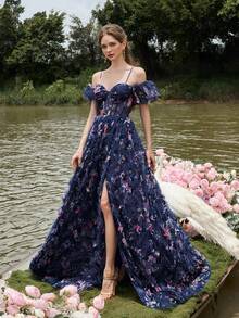 优雅露肩碎花连衣裙，高开衩设计，深V露背系带，多层雪纺裙摆，适合湖畔摄影、浪漫花园拍摄、新娘写真、天鹅主题拍摄以及自然风婚礼摄影派对。 - 藏蓝色 - 查看 6