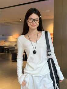 Women's White V-Neck Long Sleeve T-Shirt, Solid Color, Flattering Shoulder, Slim Fit, Layering Top For Autumn - White - View 7