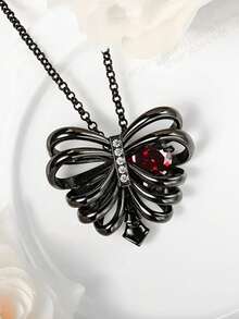 1件朋克摇滚嘻哈暗黑金属风格镂空骷髅头和肋骨设计锆石镶嵌吊坠项链，男女通用 - 适合复活节、派对、万圣节佩戴/送礼 - 心形肋骨 - 查看 3