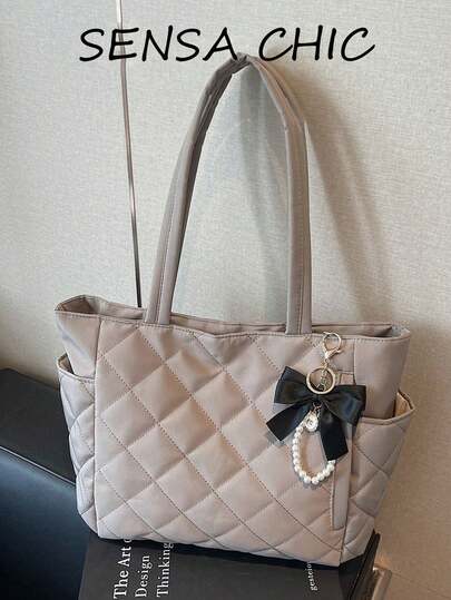 This Classic And Fashionable Large-Capacity Solid Color Shoulder Bag Features Double Handles, Quilted Design, And A Bowknot Pearl Pendant Decoration, Making It Lightweight And Easy To Carry. It Can Be Used As A Ladies' Wallet, College Canvas Bag, Or Casual Bag. Suitable For Various Occasions Such As Summer Outdoor Travel, Picnics, Shopping, Etc., Pearl Bag