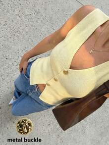 Cárdigan sin mangas con cuello en V y botones de metal falso de color amarillo crema suave para mujer - Amarillo claro - Ver 3
