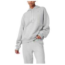 Alo Yoga Women's Accolade Hoodie | Premium Heavyweight French Terry Fleece Sweatshirt | Luxury Soft Oversized Hooded Pullover | Classic Athletic Streetwear Essential | Urban Fashion Loose Fit Casual Lounge Wear With Signature Chrome Logo - 淺灰色 - 查看 3