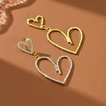 1 Pair Versatile Elegant Sparkling Crystal Heart Pendant Design Earrings, Suitable As Eid Gift, Wedding Party And Daily Wear For Women - Heart Earrings - View 8