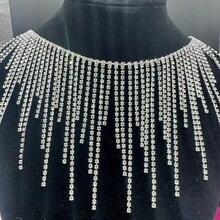 1 yarda Colección de adornos de lujo con flecos de cadena de cristal, lentejuelas y aplicaciones florales de cristal brillante - Flecos, encaje, cadena de cristal, cadena de cristal y ribete de cristal para vestidos de novia, vestidos de noche, vaqueros, disfraces de escenario, ropa de novia, atuendos de graduación, cosplay, moda de festival y accesorios de decoración de ropa DIY - 90 centímetros - Ver 13