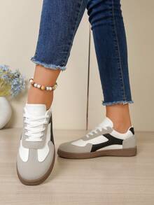 Giày thể thao phối màu - Giày thể thao thường ngày phối màu - Buộc dây, nhẹ, mỏng. Đế mềm - Đi bộ, trượt băng, mặc hàng ngày - Dành cho nữ - Thoải mái, thời trang, đa năng - Bước vào phong cách và sự thoải mái - trắng - Xem 4