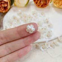 20 Pack 10mm White Resin Flower Buttons With Gold-Tone Detail, Fashion Pearl Shell-Like Blossom Buttons For Chinese Traditional Clothing, Qipao, Tang Suit, Knit Cardigan & Cheongsam - Buttons - View 1