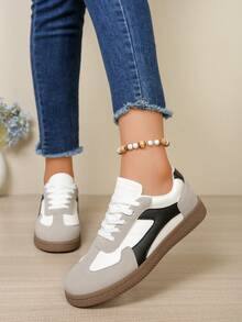 Giày thể thao phối màu - Giày thể thao thường ngày phối màu - Buộc dây, nhẹ, mỏng. Đế mềm - Đi bộ, trượt băng, mặc hàng ngày - Dành cho nữ - Thoải mái, thời trang, đa năng - Bước vào phong cách và sự thoải mái - trắng - Xem 5