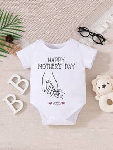 Áo liền thân in chữ cái dễ thương cá nhân hóa cho bé gái sơ sinh "Chúc mừng Ngày của Mẹ" - trắng - Xem 1