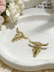 1 Pair Personalized Linen Texture Bull Head Stud Earrings ( ) - Golden a - View 4