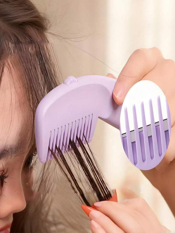 1 stuk draagbaar, verstelbaar haarsnijmes met drie snelheden voor zowel scheren als stylen. Hulpmiddel voor zelfverzorging. Haartrimmer met gespleten mesjes voor het vormgeven van het haar. Vlechtkam voor het stylen van het haar.