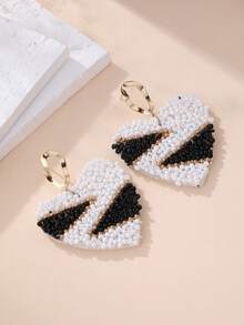 1 Pair Handmade Bohemian Style Black & White Contrast Beaded Casual Retro Street Fashion Heart Shaped Dangle Earrings, Suitable For Parties, Music Festivals And Other Occasions - Black and White - View 1
