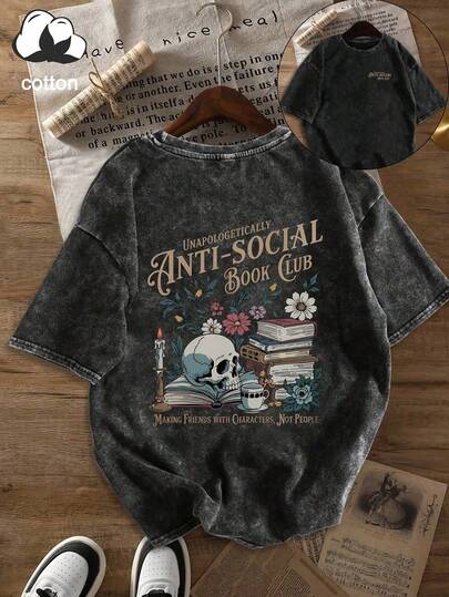 女士日常穿着“大胆反社交读书俱乐部”“与角色而非人交朋友”骷髅、书籍、蜡烛、花卉图案圆领短袖休闲春夏秋季加大码女士纯棉短袖T恤万圣节外出上衣女士度假装黑色
