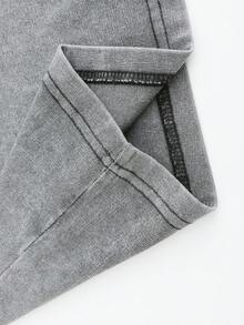 [ Disney Authorization ] Leopard Print Minnie Mouse T-Shirt, Retro Minnie Mouse 2026 Shirt, Disney Trip Shirt, Disney Pattern Tee, Comfortable, Fashionable, Casual Top, Streetwear, Leopard Print Minnie, Suitable For Gatherings, Daily Wear And Vacations, Street, 230G Washed Cotton High-Quality Double-Sided Printed T-Shirt, Men's And Women's T-Shirts - 灰色 - 查看 4