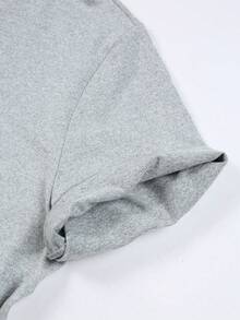 Disney Women's T-Shirt,Disney Ladies T-Shirt Featuring Classic Disney ARIEL Princesses Patterns, Made Of Soft, Comfortable And Durable Fabric. A Spring/Summer Round-Neck Short-Sleeved T-Shirt, Suitable For Daily Wear, Shopping,St. Patrick's Day, Traveling And Party Outfits. Also A Wonderful Gift,Multiple Colors Are Available For Selection. - Xám - Xem 4