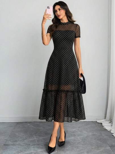 女士哥特式优雅黑色底彩色花卉印花网纱圆领短袖收腰波浪下摆长连衣裙