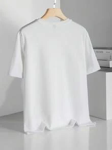 Disney Has Licensed A Men'S Short-Sleeve T-Shirt Featuring A Climbing Mickey Mouse Print. This Casual Round-Neck Top Is Machine Washable, Designed With A Unique Pattern, Made From Comfortable Fabric, Perfect For Summer Outfits - 白色 - 查看 2