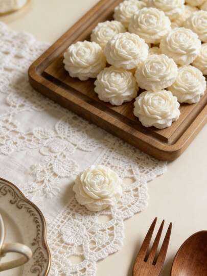 12/6pcs Exquisite Personalized Floral Scented Candles, Suitable For Holiday Gifts And Indoor Fragrance, Valentine's Day, Creative Peony Shaped Aromatherapy Candle Souvenirs & Decor