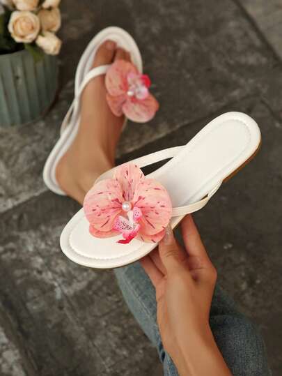 2026 New Arrival, Plus Size, European Style, Summer Open-Toe Artificial Flower Decorated Flat Sandals, Square Toe Flat Sandals With Artificial Flower Decor, Women's Summer Style