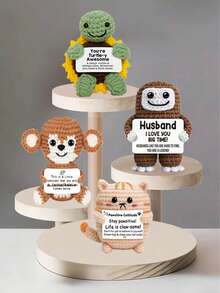 4件套手工钩编桌面摆件，可爱装饰品，可作为生日礼物送给闺蜜、姐妹、妈妈、奶奶、同事、家人、孩子——毛绒玩具，传递正能量，派对装饰，母亲节、父亲节、儿童节礼物 - 彩色 - 查看 19