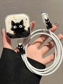 可爱黑猫图案 TPU 三件套，卡通黑猫透明 TPU 充电器保护套，兼容苹果 20W 英规快充，包含黑猫造型可爱墙式充电器保护套和线缆保护套，是送给女性女孩的理想生日礼物。 - 黑色貓咪 - 查看 9