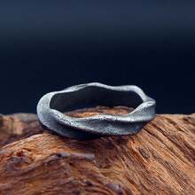 Anillo espiral de aleación único para hombres con estilo retro punk, joya simple y de moda, regalo gótico de vikingo caballero, de uso múltiple, adecuado para viajes diarios - Girar - Ver 4