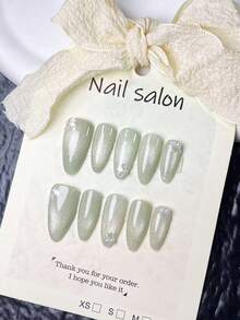 10片手工制作的按压式美甲贴片，假指甲，短款美甲，亚克力材质，夏季美甲，绿色美甲，表面饰有仿珍珠和花瓣美甲配件，清新优雅的风格，非常适合春季，包含美甲工具。手工制作的按压式美甲贴片 - 薄荷綠 - 查看 12